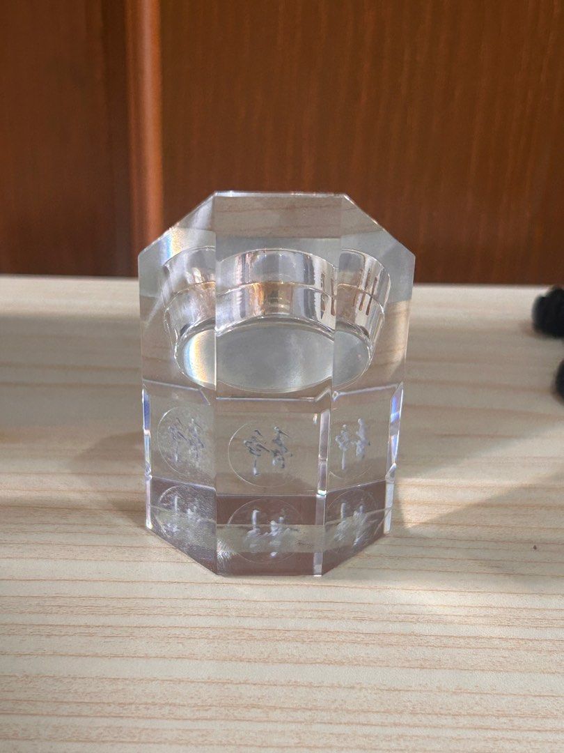 Rosier Quartz Crystal Table Desk Clock Watch Paperweight (Category: Clocks) located in Manila. Submitted by mecrafts4u.olstr (Listing ID 1398641053, Image 3). Description: Length 4.5cm x Width 4.5cm x Height 7cm Battery newly replaced.