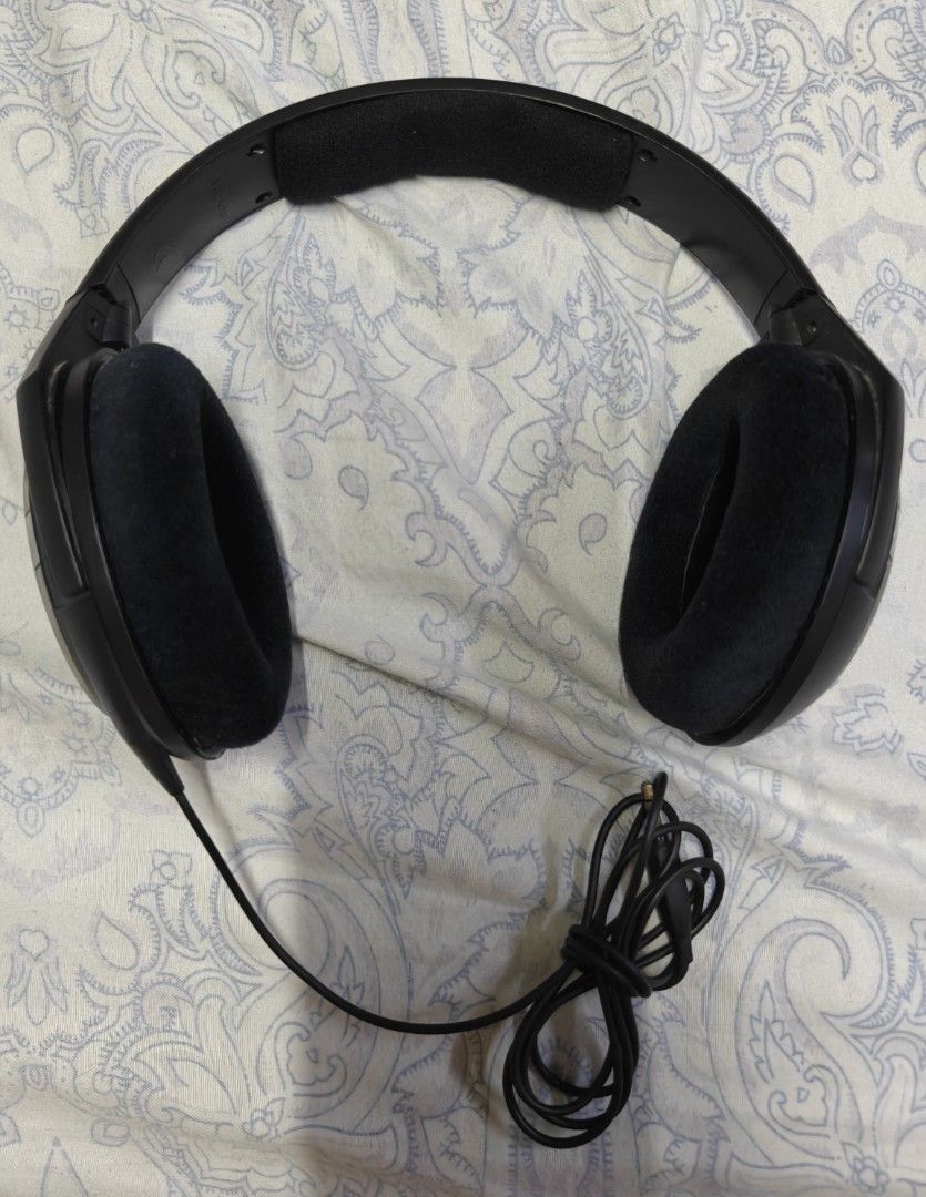 Sennheiser HD448 Over Ear Wired Headphones (Category: Headphones & Headsets) located in Manila. Submitted by toncue (Listing ID 1398632363, Image 2). Description: My first over ear headphones more or less 10yrs old. Mostly used at home in the evenings, only brought out of the house less than 15x (during out of town trips) Newly replaced earpads (cloth type) Technical specs shown in last photo. Can test item upon meetup, just have your music ready
