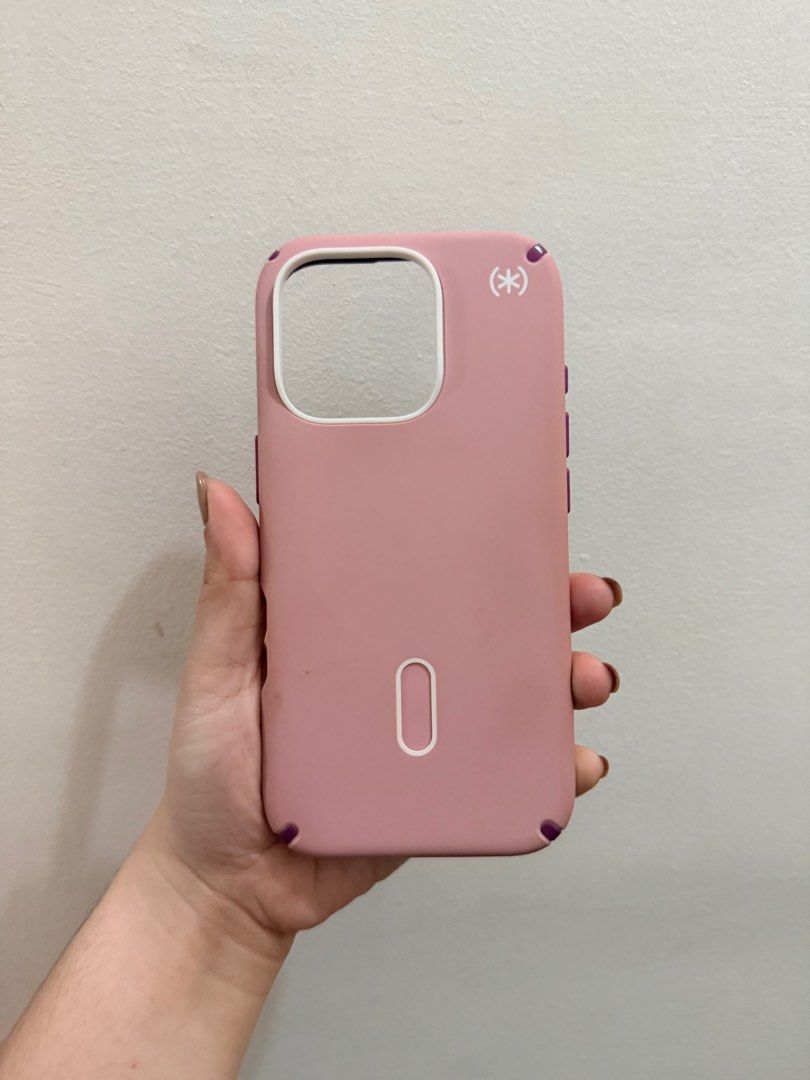 Speck Presidio Pro iPhone 16 Pro (Category: Cases & Sleeves) located in Manila. Submitted by prelovedbymiaaab (Listing ID 1398679344, Image 2). Description: -Original Speck case with Lifetime Warranty (You can exchange this for a new one on their website) -Has minimal stain on the side but barely noticeable Rfs: decluttering & phone upgrade.