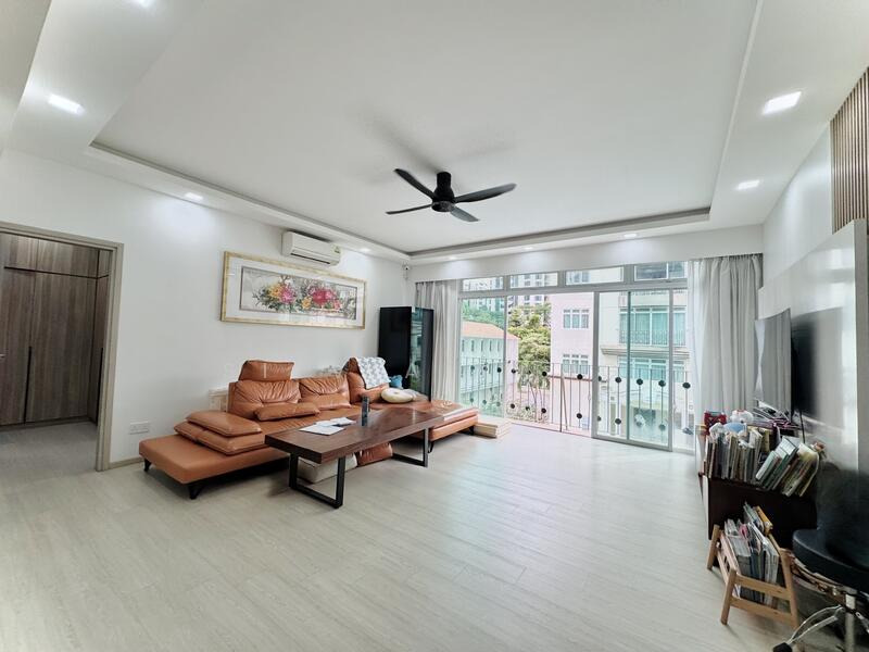 (Category: ) located in . Submitted by stellarhome8 (Listing ID 1398604063, Image 1). Description: .