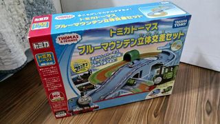 （分類：）位於 。 由 carinacar 提交（商品編號 1398651759，圖片 1）。簡介： 。
