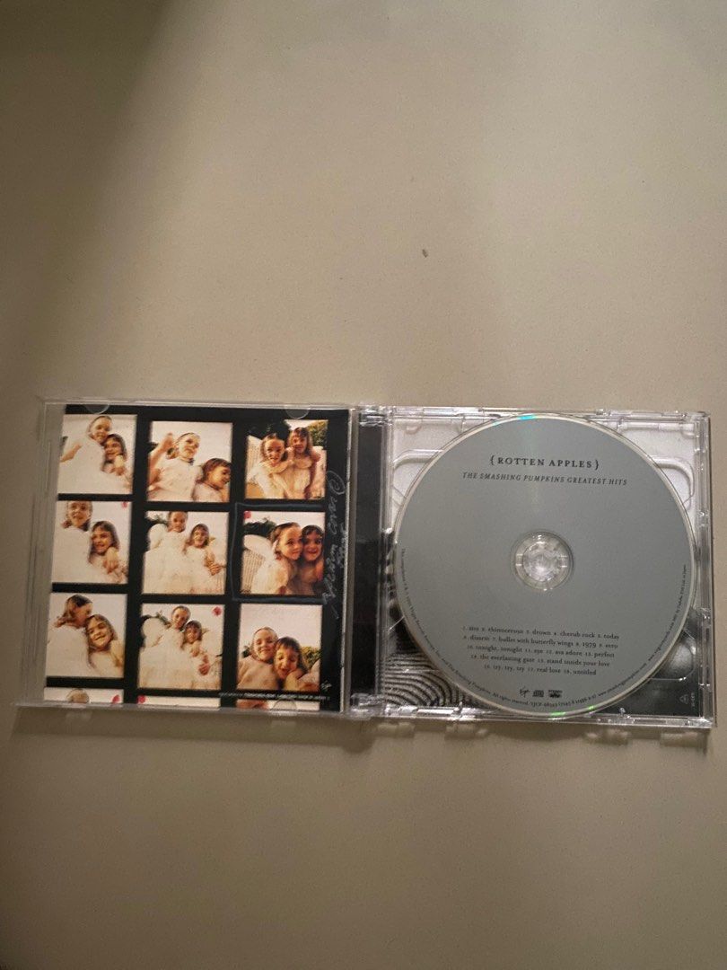 The Smashing Pumpkins Greatest Hits CD (Category: CDs & DVDs) located in Mabalacat. Submitted by retromark (Listing ID 1398618325, Image 2). Description: 2 DISC JAPAN PRESS.