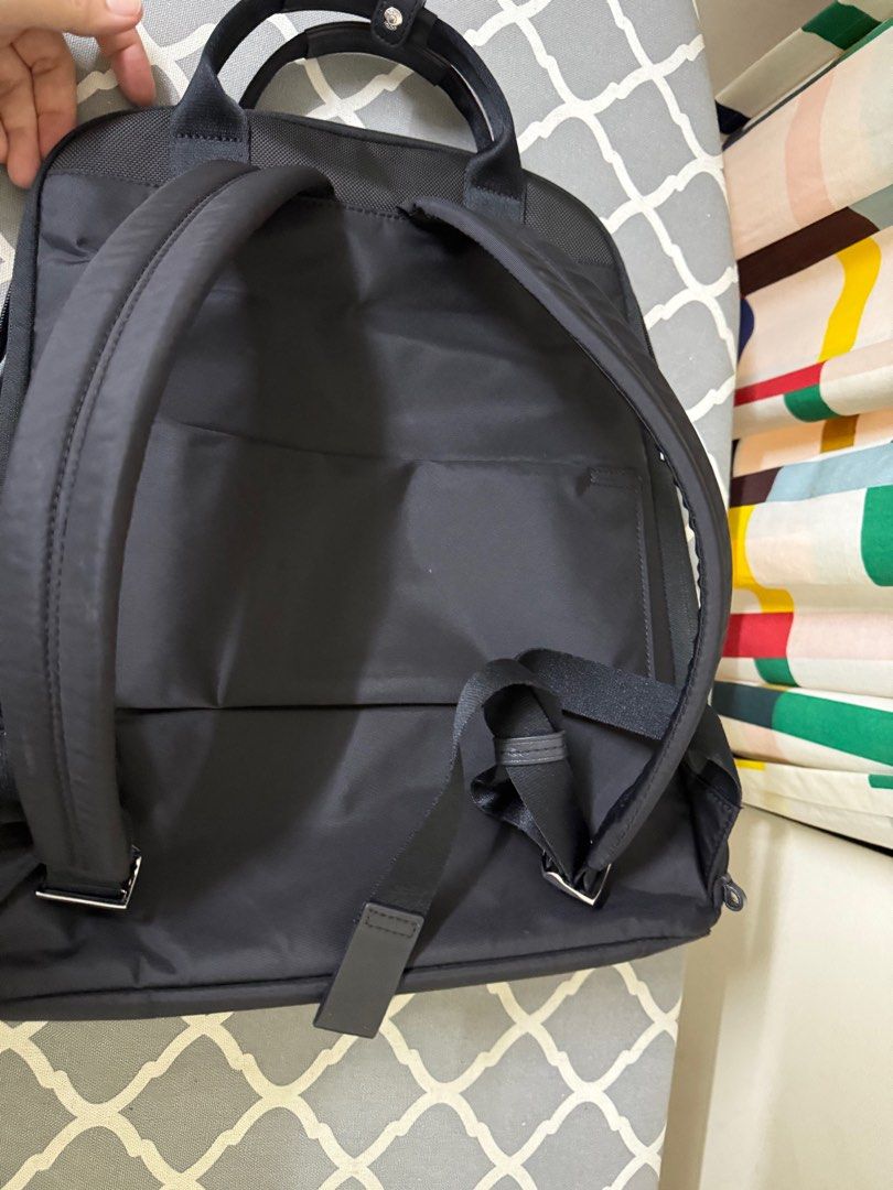 Tumi Backpack (Category: Bags & Wallets) located in Selayang. Submitted by tpdelight (Listing ID 1398649995, Image 2). Description: Original. Well used. No defect but signs of use. Fit 15” laptop. Spacious but compact looking..