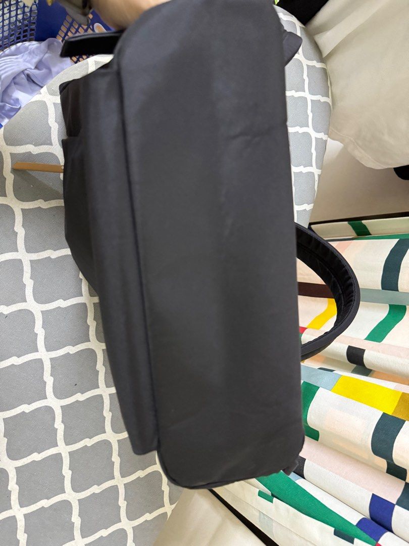Tumi Backpack (Category: Bags & Wallets) located in Selayang. Submitted by tpdelight (Listing ID 1398649995, Image 3). Description: Original. Well used. No defect but signs of use. Fit 15” laptop. Spacious but compact looking..
