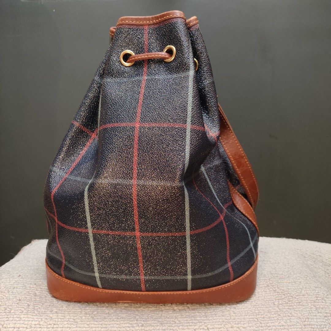 Vintage Burberry Bucket Bag (Category: Luxury Bags & Wallets) located in Tagaytay City. Submitted by splurge_ (Listing ID 1398648506, Image 3). Description: For Sale: ▫️ Vintage Burberry Bucket Bag ▫️ Excellent Condition (with signs of use and scuffs) Dimensions: ▫️Length -12 inches, ▫️Width - 13 inches ▫️ Depth - Approximately 8 inches PHP 3,500 ▫️ Shipping via JNT ▫️Can also do COP via LBC but the buyer will shoulder the payment (gcash first) ▫
