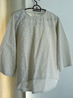(Category: ) located in . Submitted by mywardrobe2u (Listing ID 1398538167, Image 1). Description: .