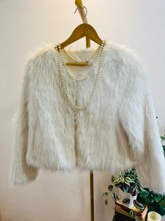(Category: ) located in . Submitted by allaboutaria (Listing ID 1398700952, Image 1). Description: .