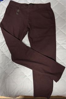 Zara 深紅色長褲/休閒褲 Dark Red Chino64177338834818110