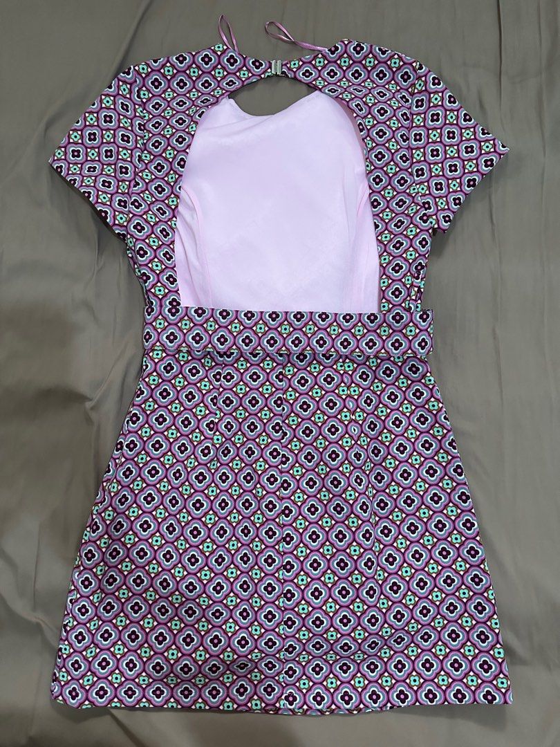Zara Geometric Print Dress (Category: Dresses) located in Caloocan City. Submitted by MSCloset_ (Listing ID 1398541530, Image 2). Description: .