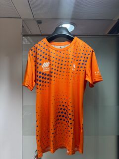 新鴻基地產十公里錦標賽2025 Running Tee 連水樽64186131921537110