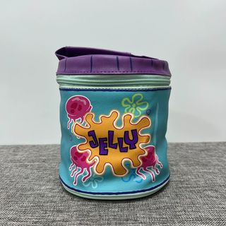 美國 BIOWORLD x Spongebob 海綿寶寶 淺藍色皮革 JELLY 桶型 收納袋64186672292994110