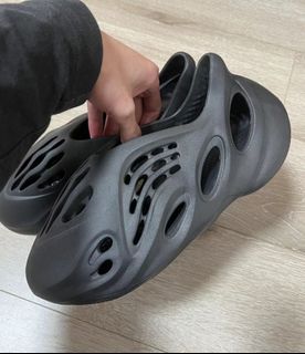 Adidas Originals Yeezy Foam Runner 瑪瑙 黑武士 拖鞋64184688920450110