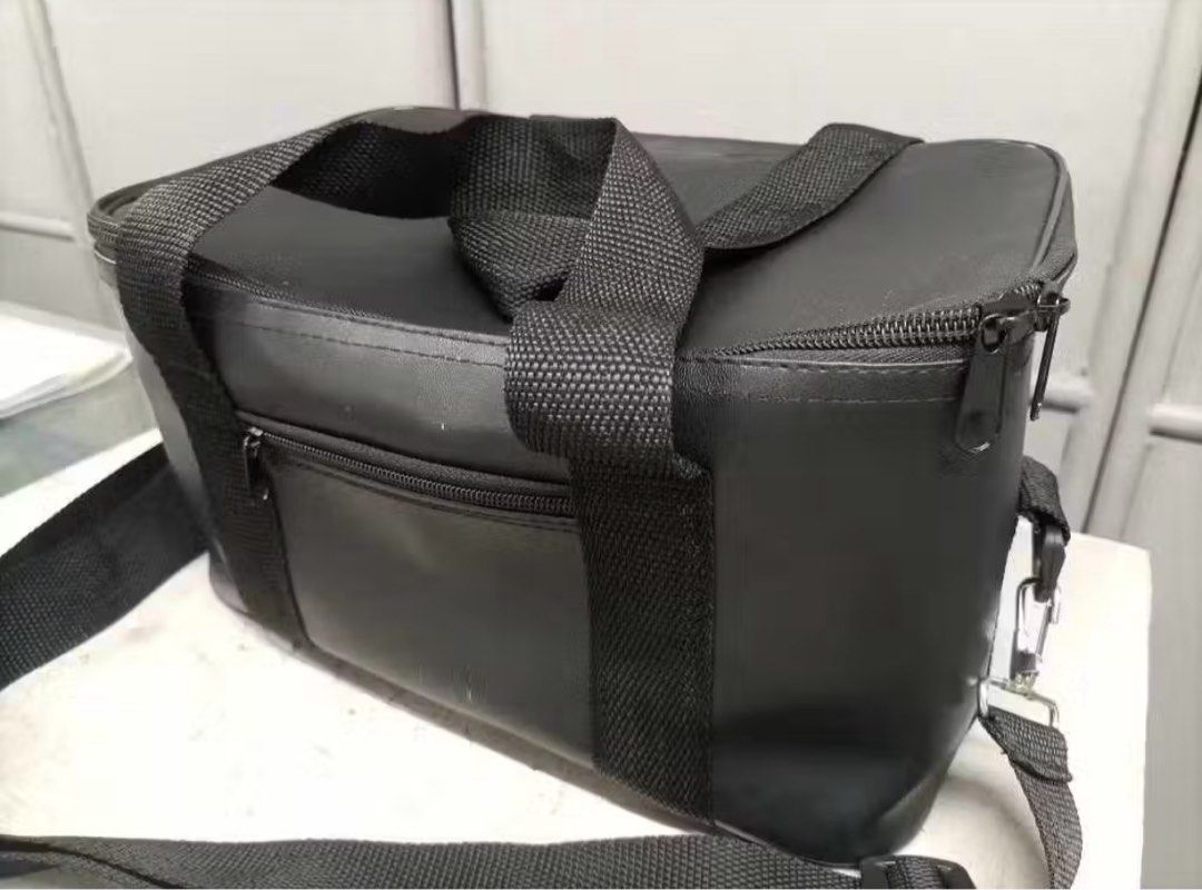 Black Insulated Cooler Bag with Shoulder Strap (Category: Medical Supplies & Tools) located in Quezon City. Submitted by amj.bucket (Listing ID 1398754322, Image 1). Description: OB BAG / Square Type (Gordon) With Straps.