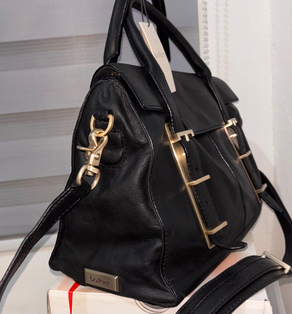 Botkier Mini Cobble Satchel Black (Category: Luxury Bags & Wallets) located in Bago City. Submitted by christiaaan0515 (Listing ID 1398761015, Image 3). Description: Botkier shoulder bag/hand bag Excellent condition Width - 13.5 Length - 10 No flaws.