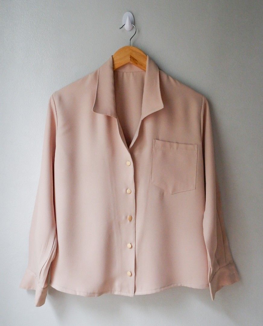 Button Down Collared Shirt For Women | Beige | Medium Size (Category: Blouses) located in San Juan City. Submitted by olispace (Listing ID 1398830714, Image 2). Description: Button Down Collared Shirt For Women | Beige | Medium Size 📐 True To Size ✅ 9/10 —RFS: Decluttering 🧺 📍Brgy. Balong-Bato, San Juan City 💵 MOP: Gcash 📦 MOD: Grab / Lalamove.