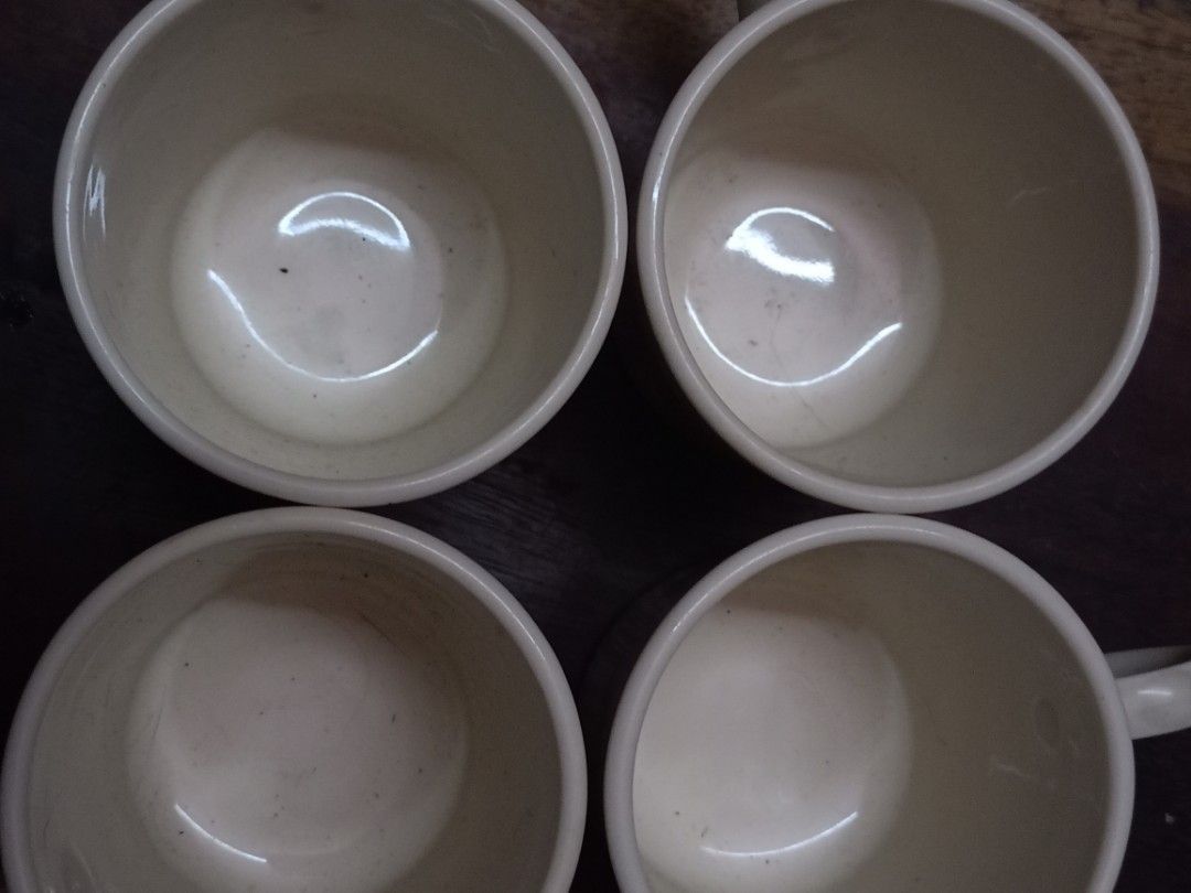 Corning Ware vintage (Category: Coffee & Tea Tableware) located in Manila. Submitted by raymund2501 (Listing ID 1387284769, Image 2). Description: for sale 1.5k 4pcs vintage Corning Ware abundance cup mug peach berry cream set of 4 excellent condition wat u see is wat u get.