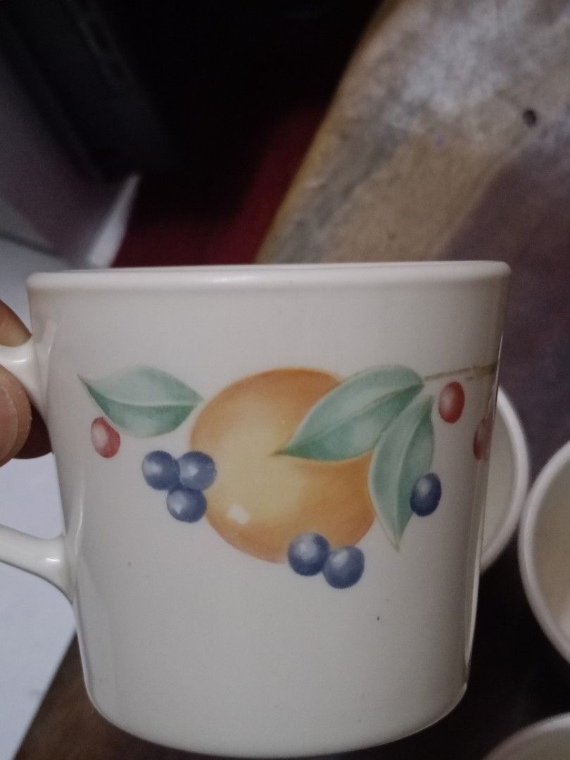 Corning Ware vintage (Category: Coffee & Tea Tableware) located in Manila. Submitted by raymund2501 (Listing ID 1387284769, Image 3). Description: for sale 1.5k 4pcs vintage Corning Ware abundance cup mug peach berry cream set of 4 excellent condition wat u see is wat u get.