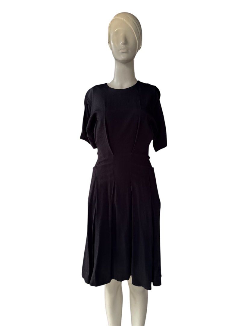 COS Seersucker Navy Blue Dress (Category: Dresses) located in Quezon City. Submitted by chrizcboutique (Listing ID 1398788708, Image 2). Description: COS Seersucker Navy Blue Dress with 2 side pockets size 32 US 2 - extra small in tag with back zipper made in Turkey Measurements laid in flat armpit to armpit approx 14 inches lenght approx 30 inches waist approx 10 inches stretchable materials Condition still in prestine condition like nEW no flaw