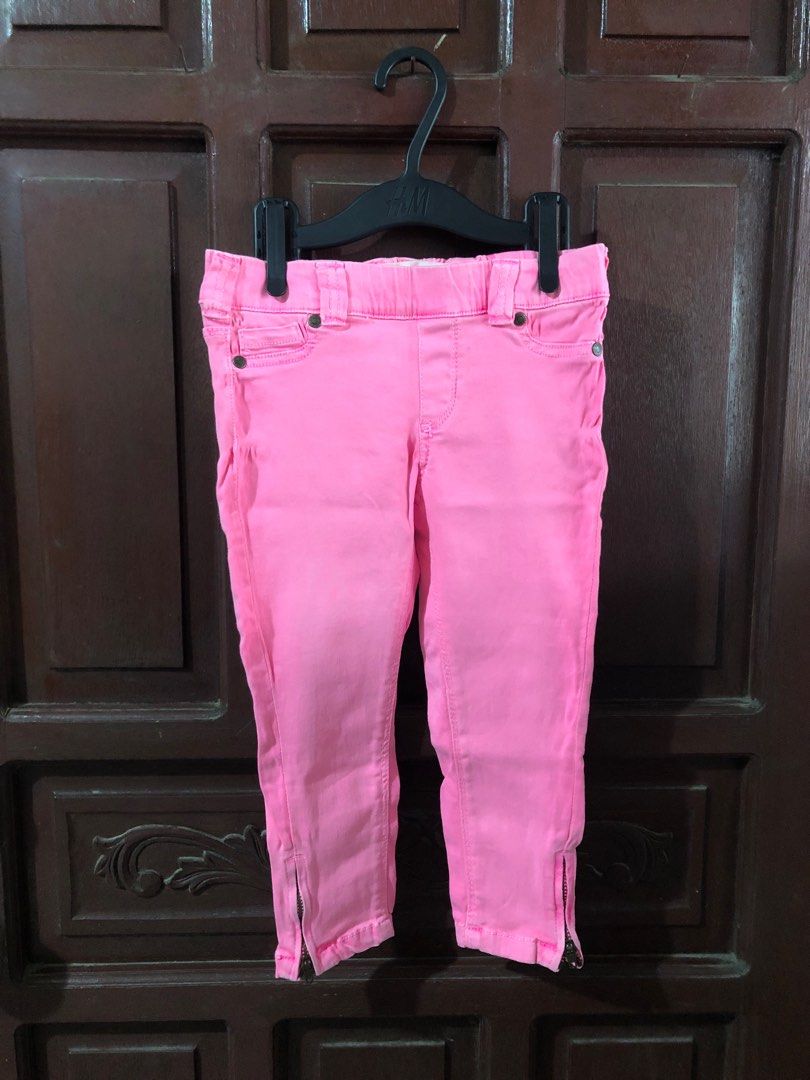Cotton On Kids Pink Pants (Category: Babies & Kids Fashion) located in Bacoor. Submitted by declutteredbygem (Listing ID 1398704422, Image 1). Description: - Cotton On Kids - Size: FOUR - Color: Bright Pink - Features: Elastic waistband, ankle zippers, two back pockets - Made in Bangladesh.