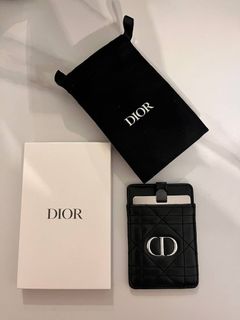 (Category: ) located in . Submitted by luxevaultofficial (Listing ID 1398708393, Image 1). Description: .