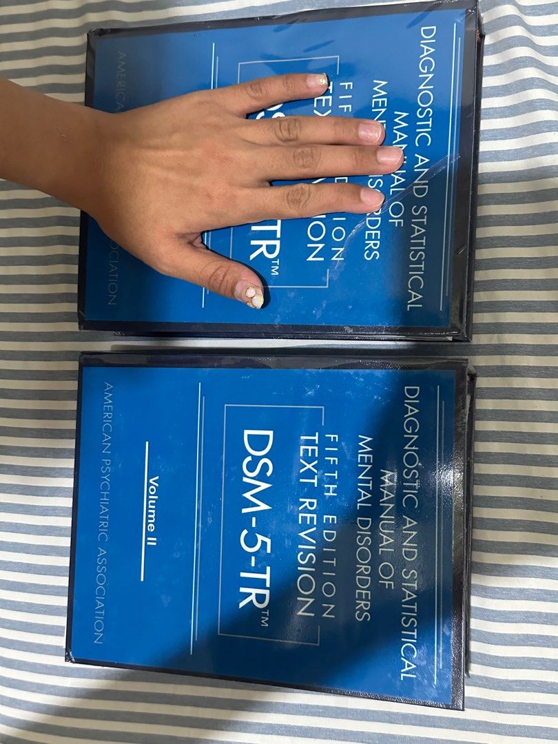DSM 5 TR HARDBOUND (PSYCHOLOGY BOOK/BLEPP) (Category: Textbooks) located in Baguio. Submitted by yourfutureitems (Listing ID 1398755241, Image 2). Description: never used (no marks, notes, highlights) loc: baguio meetup: sm, session, bgh can ship via lbc + 250 shipping payment first.