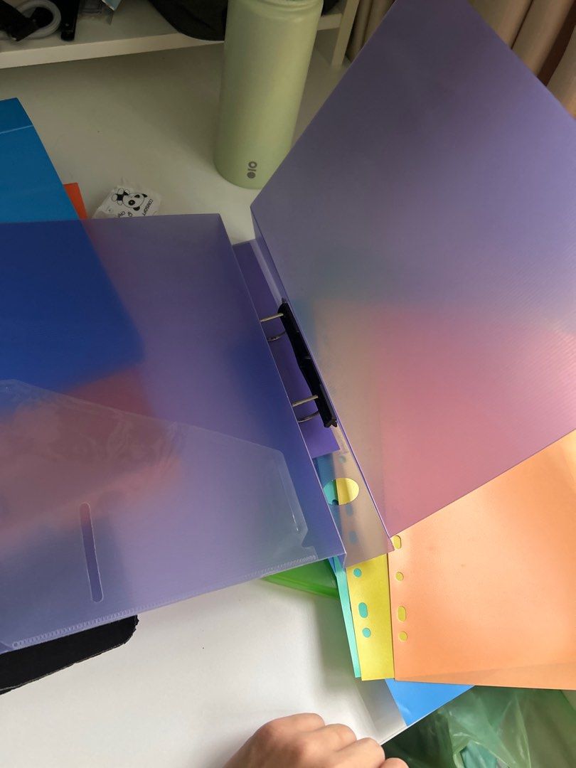 Files (Category: Stationery & School Supplies) located in Singapore. Submitted by jayideny (Listing ID 1398769754, Image 3). Description: Old ring rings not so used with divers $10 for all Dm for individual prices Baisically brand new not very noticeable .