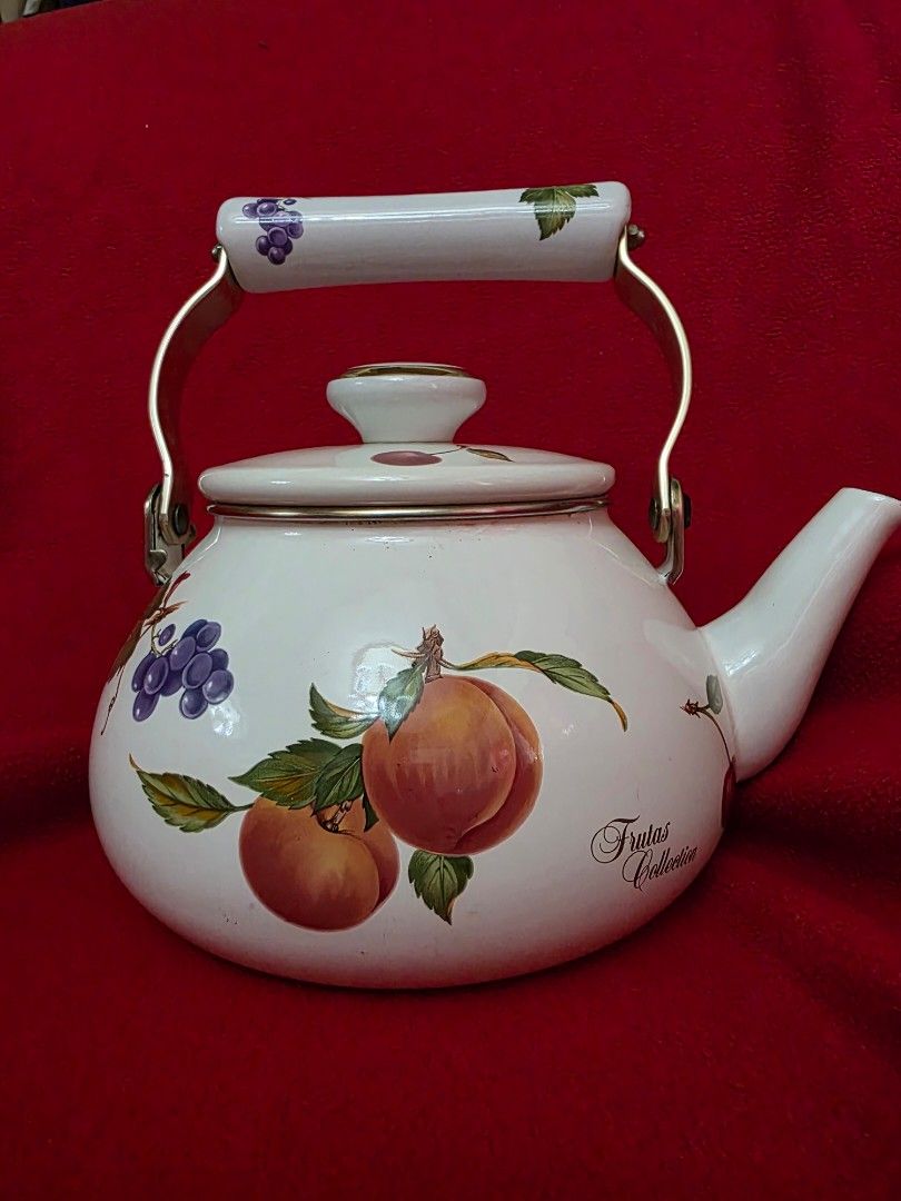 Frutas enamel kettle (Category: Coffee & Tea Tableware) located in Los Banos. Submitted by fab_minimalist (Listing ID 1398704551, Image 1). Description: good condition Fruitas Cllection brand a liitle scratch on the lid..
