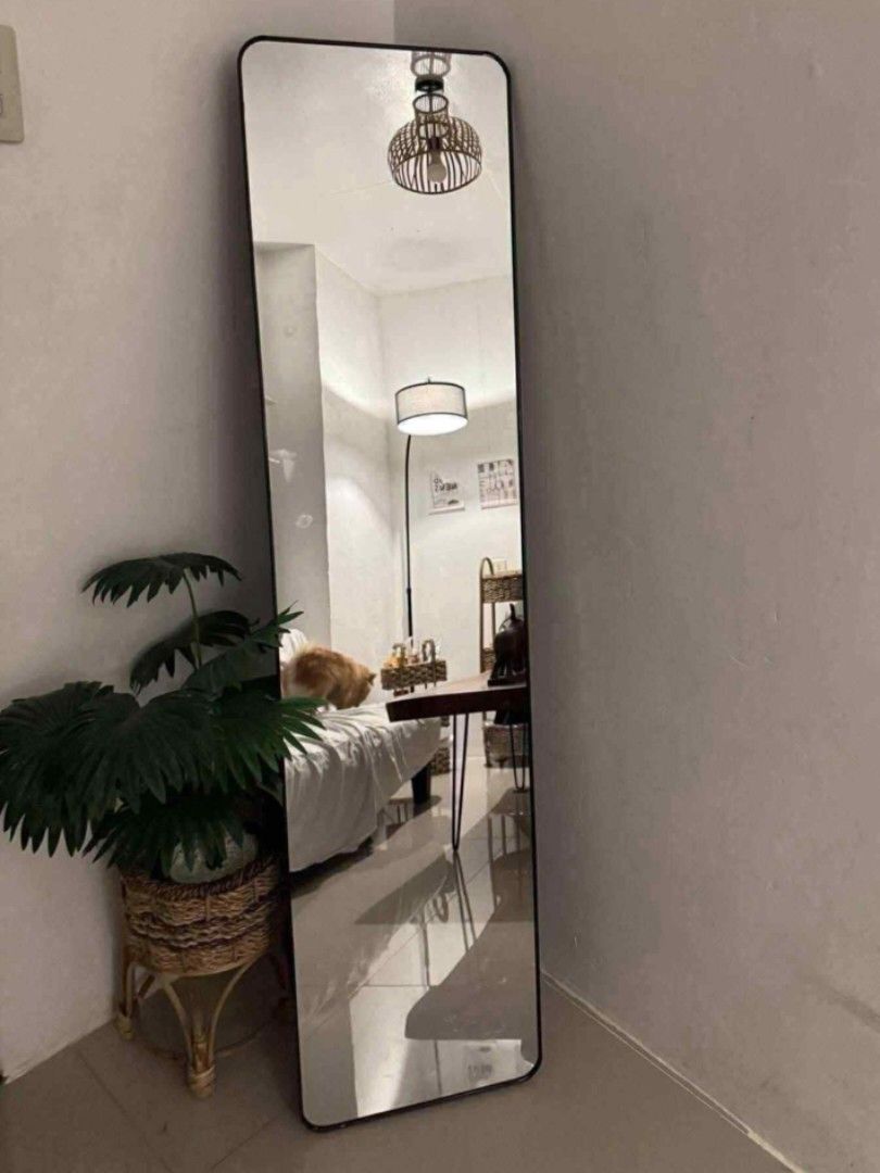 FULLBODY MIRROR WITH STAND .. (Category: Mirrors) located in Manila. Submitted by juliemarce22943 (Listing ID 1398820299, Image 1). Description: 5 feet mirror with stand.. available black and white frame ..