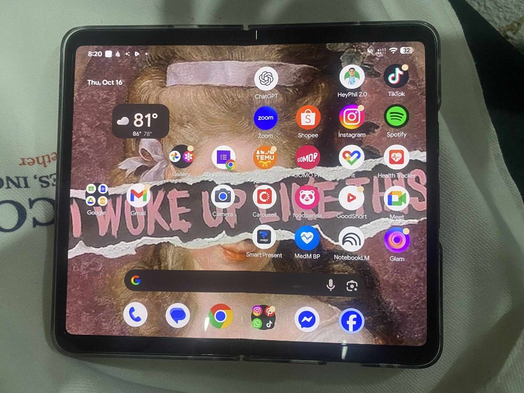 Google Pixel Fold (Category: Google Pixel) located in Binan City. Submitted by gwenifer (Listing ID 1398721804, Image 1). Description: Google Pixel Fold with Box and Cases 12/256g no issue call or text 09764566926 .