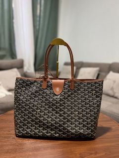 (Category: ) located in . Submitted by gbagscollection (Listing ID 1398839414, Image 1). Description: .