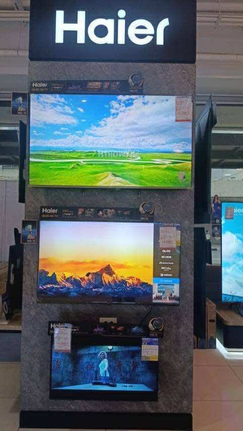 HAIER LED GOOGLE TV (Category: TV) located in Quezon City. Submitted by maryann.dimalanta (Listing ID 1398847055, Image 1). Description: Haier LED GOOGLE TV H50s800ux Srp 37,490 Cash 22,500 H43s80eux Srp 28,995 Cash 17,800 H32l85fx Srp 15,590 Cash 10,000 H65k85fux Srp 44,990 Cash 29,000 H55k85fux Srp 30,990 Cash 19,600 H50s80eux Srp 34,995 Cash 21,000 H40k85efx Srp 19,990 Cash 12,500 H55s80eux Srp 38,995 Cash 22,800 H70k85eux Srp 48,995 Cash 31,9