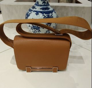 (Kategori: ) berada di . Dikirim oleh shinecloset_prelovedauthentic (ID iklan 1398781134, Gambar 1). Deskripsi: .
