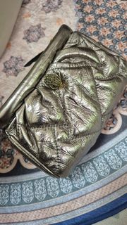 (Category: ) located in . Submitted by mamypreloved (Listing ID 1398774895, Image 1). Description: .