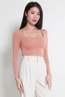 (Category: ) located in . Submitted by shoppingtimewme (Listing ID 1398741872, Image 1). Description: .