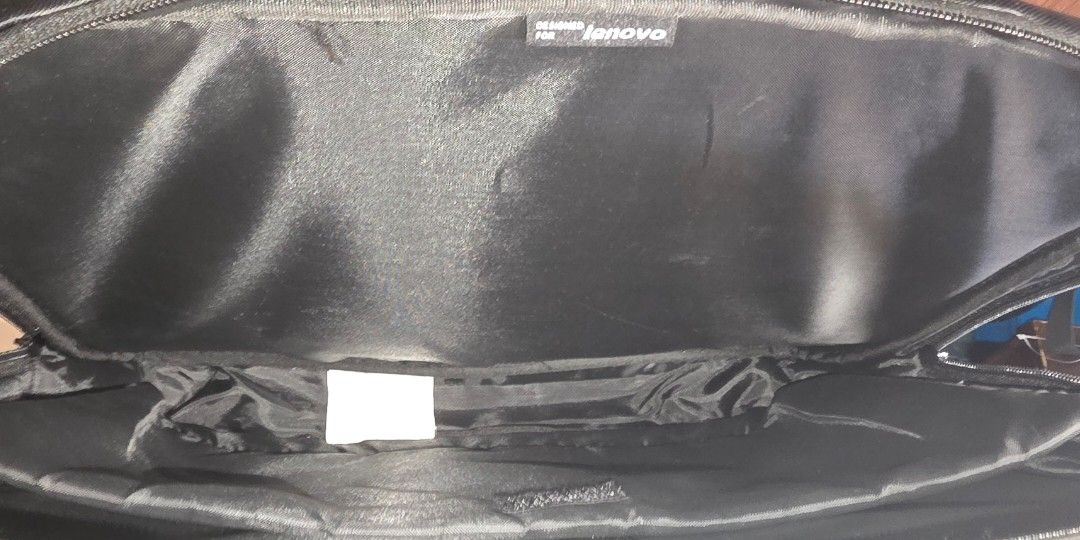 Lenovo Laptop Bag (Category: Laptop Bags & Sleeves) located in Taguig. Submitted by richardrr_24 (Listing ID 1398734910, Image 1). Description: Lenovo Laptop Bag Fits 14-15" Laptop Item in VG condition, all zippers working, no torn parts RFS Decluttering Buyer to shoulder shipping fee.