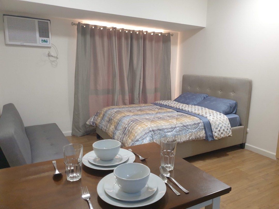 Lerato studio unit for lease (Category: Apartments & Condos) located in Manila. Submitted by kelvinleed83636 (Listing ID 1398832927, Image 1). Description: For lease: Fully furnished studio unit in Lerato Makati located in Malugay St. Buendia Makati Can also be rented without furnitures.