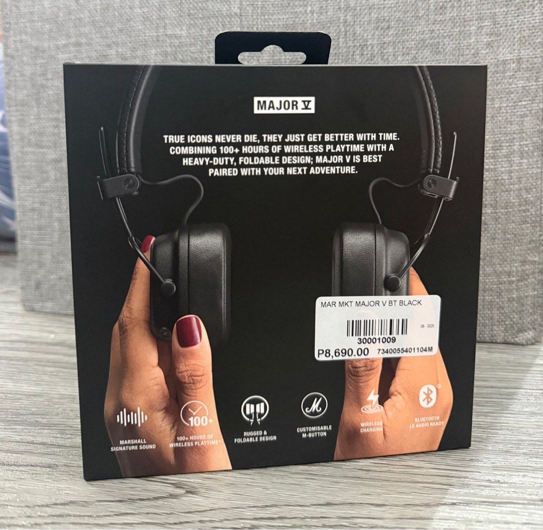 Marshall Major V Bluetooth Headphones (Category: Headphones & Headsets) located in Manila. Submitted by narshmallow (Listing ID 1398839353, Image 2). Description: - Marshall Major V headphones - Over 100 hours of wireless playtime - Wireless charging - Rugged and foldable design - Customizable M-button - Bluetooth LE Audio ready - Color: Black.