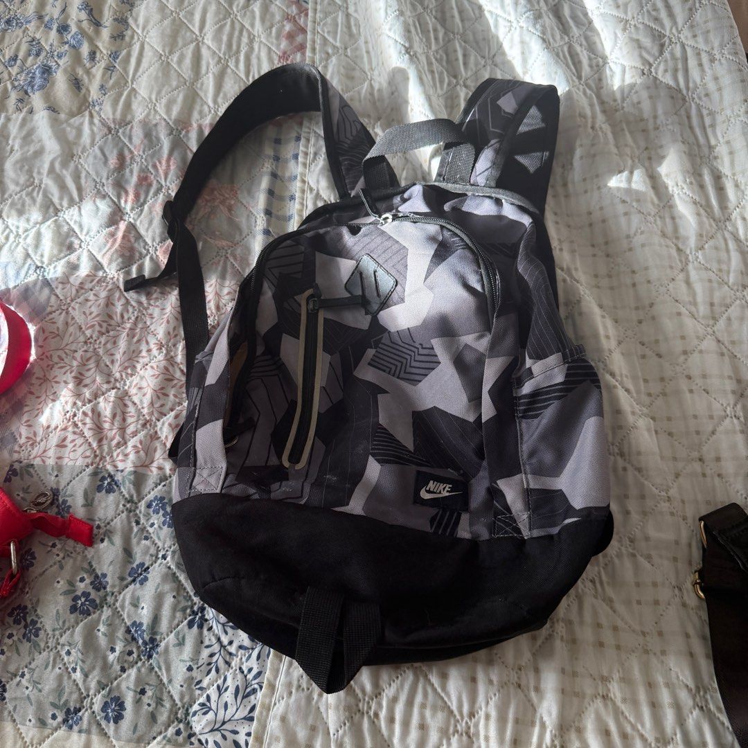 nike backpack original black (Category: Backpacks) located in Imus. Submitted by prelovedclothesssssbys (Listing ID 1398777458, Image 1). Description: guaranteed authentic from nike ₱350 nalang.