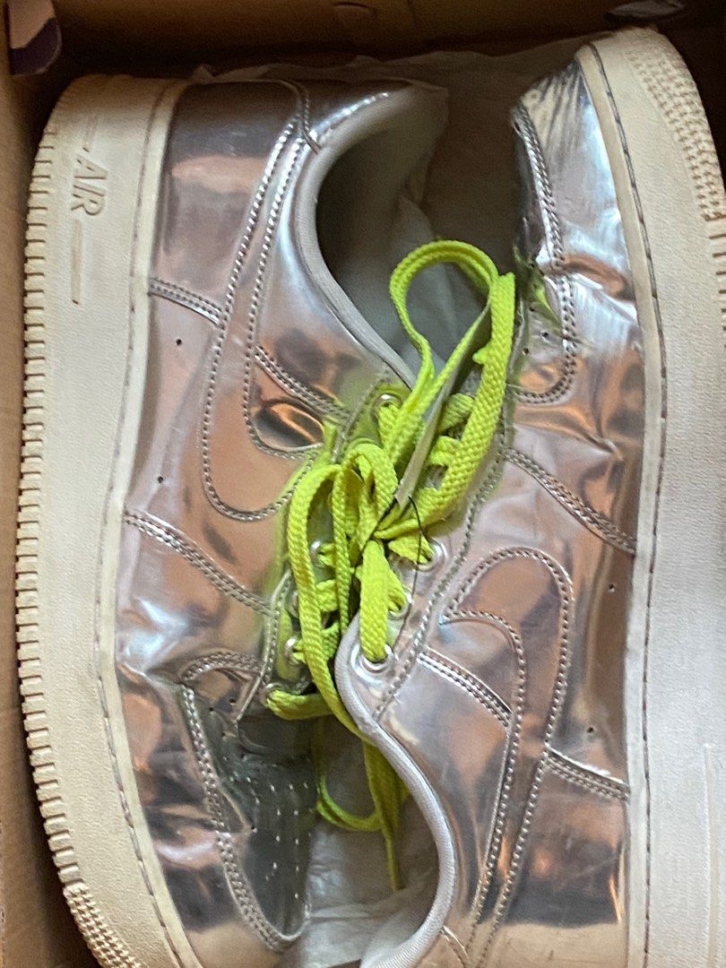 Nike shoes (Category: Sneakers) located in Singapore. Submitted by mvp88 (Listing ID 1398797708, Image 6). Description: -Nike Dunk High Fragment Tokyo Size US10 / UK9 $180 lightly used -Nike X Undercover Air Force 1 Low SP UC gore tex US Size 11 / UK10 $200 bnwt frm limited EDT -Nike Low silver US 11.5 $180 lightly used -nike air max US 10.5 / Uk 9.5 lightly used $150 Nike LeBron 23 uncharted Limited 800 US 10.5 Bnwt $600 from Nike.com Reasonable