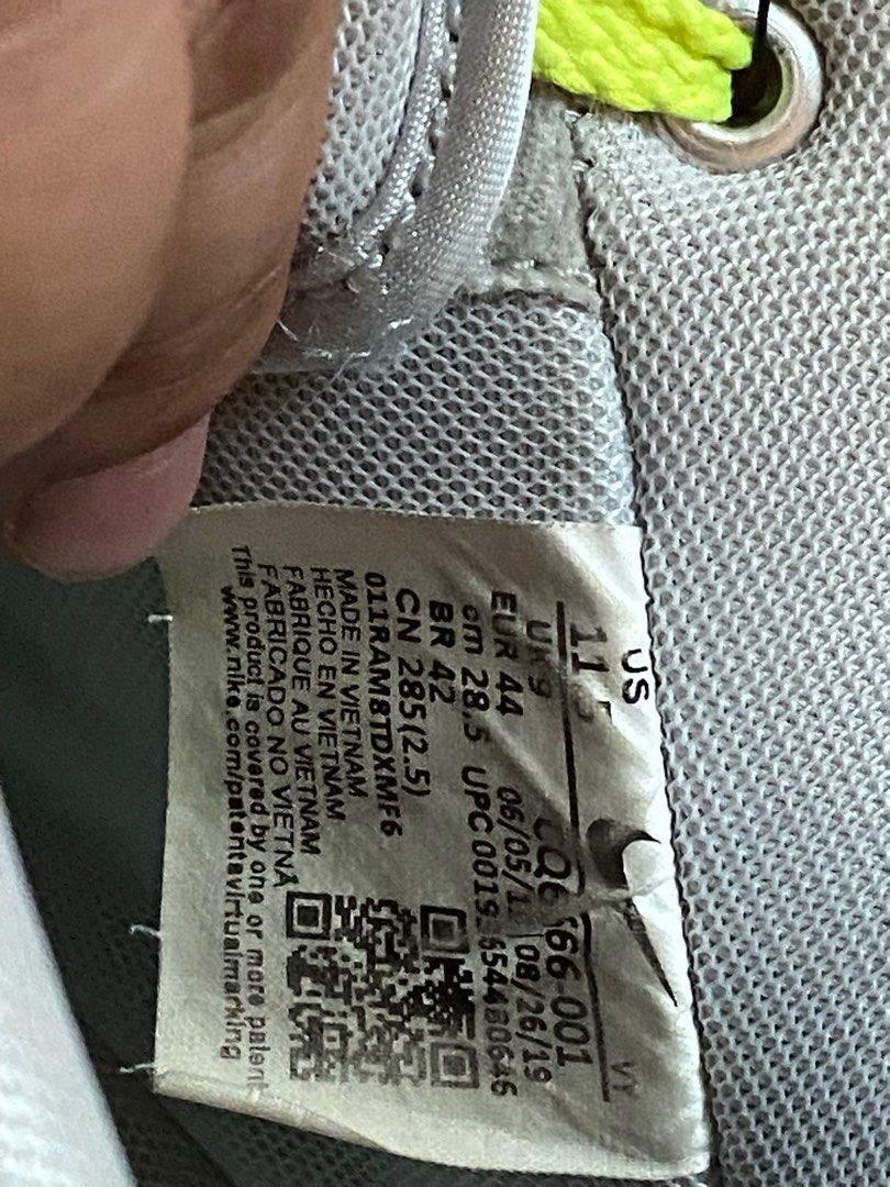 Nike shoes (Category: Sneakers) located in Singapore. Submitted by mvp88 (Listing ID 1398797708, Image 7). Description: -Nike Dunk High Fragment Tokyo Size US10 / UK9 $180 lightly used -Nike X Undercover Air Force 1 Low SP UC gore tex US Size 11 / UK10 $200 bnwt frm limited EDT -Nike Low silver US 11.5 $180 lightly used -nike air max US 10.5 / Uk 9.5 lightly used $150 Nike LeBron 23 uncharted Limited 800 US 10.5 Bnwt $600 from Nike.com Reasonable