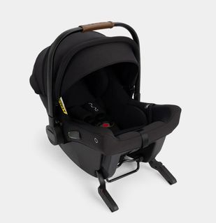 (Category: ) located in . Submitted by suyeongshop (Listing ID 1398837976, Image 1). Description: .