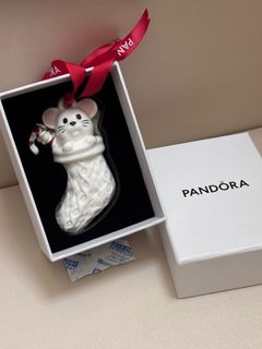 Pandora 聖誕老鼠襪子裝飾品64193056950658110