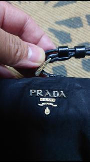 Prada 黑色小袋64193537311619110