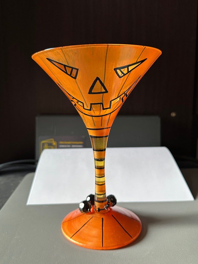 Pumpkin Goblet (Glass) (Category: Coffee & Tea Tableware) located in Quezon City. Submitted by ceruleanpencil (Listing ID 1398783164, Image 1). Description: .