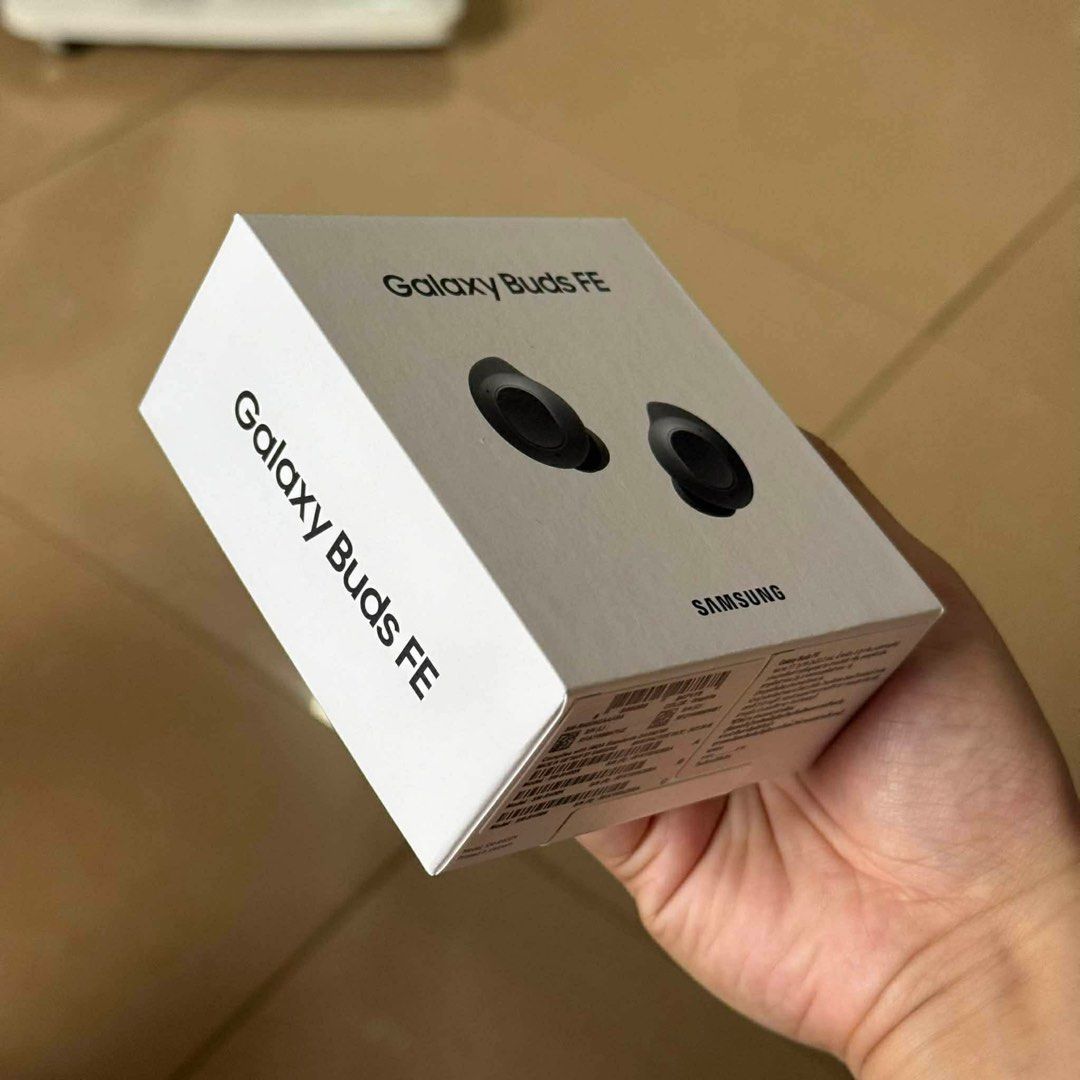 Samsung Galaxy Buds FE Graphite (Category: Headphones & Headsets) located in Quezon City. Submitted by rcstny (Listing ID 1398748427, Image 2). Description: Samsung Galaxy Buds FE Graphite Brand new sealed 2k only! .