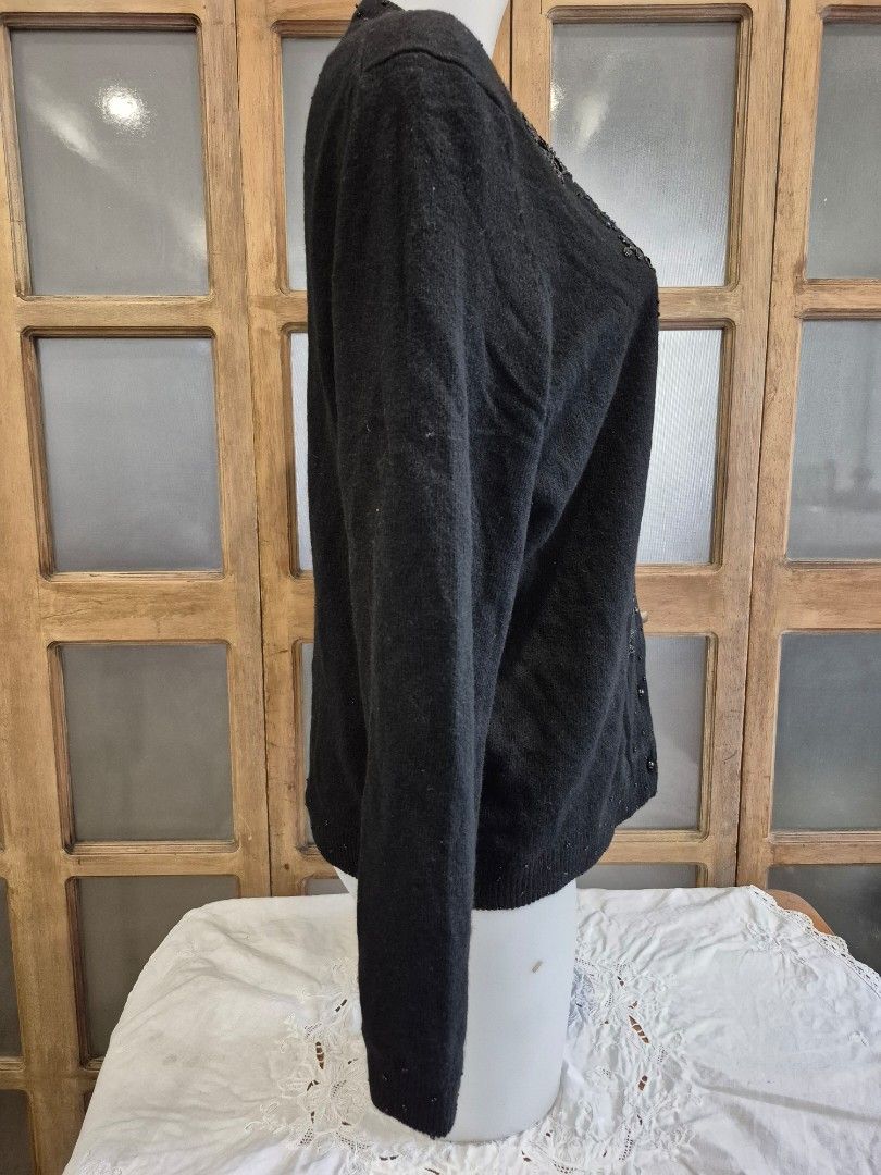 Sweater with hand sewn beads (Category: Coats, Jackets and Outerwear) located in Quezon City. Submitted by soaring7 (Listing ID 1398792806, Image 3). Description: Black sweater with lining. size EU 44, but it seems it's Medium to Large or US 8. .