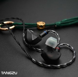 (Category: ) located in . Submitted by redapeaudiostore (Listing ID 1398777055, Image 1). Description: .
