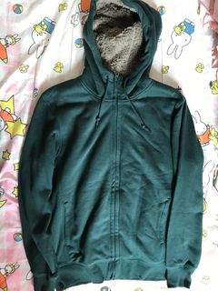 Uniqlo 內絨毛連帽外套 S 碼64187222503683110