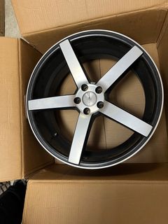 (Category: ) located in . Submitted by pitstoptyres66 (Listing ID 1398795978, Image 1). Description: .