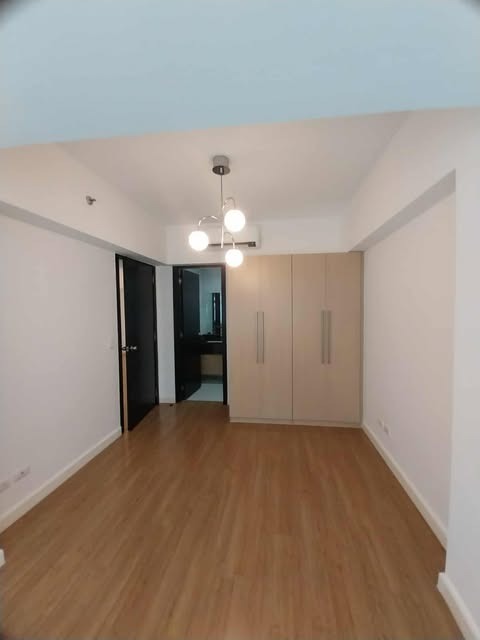 (Category: ) located in . Submitted by kondoko (Listing ID 1385701065, Image 1). Description: .